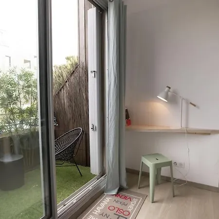 50m From The Ultra Cosy Balcony Near The Cen 라로셸